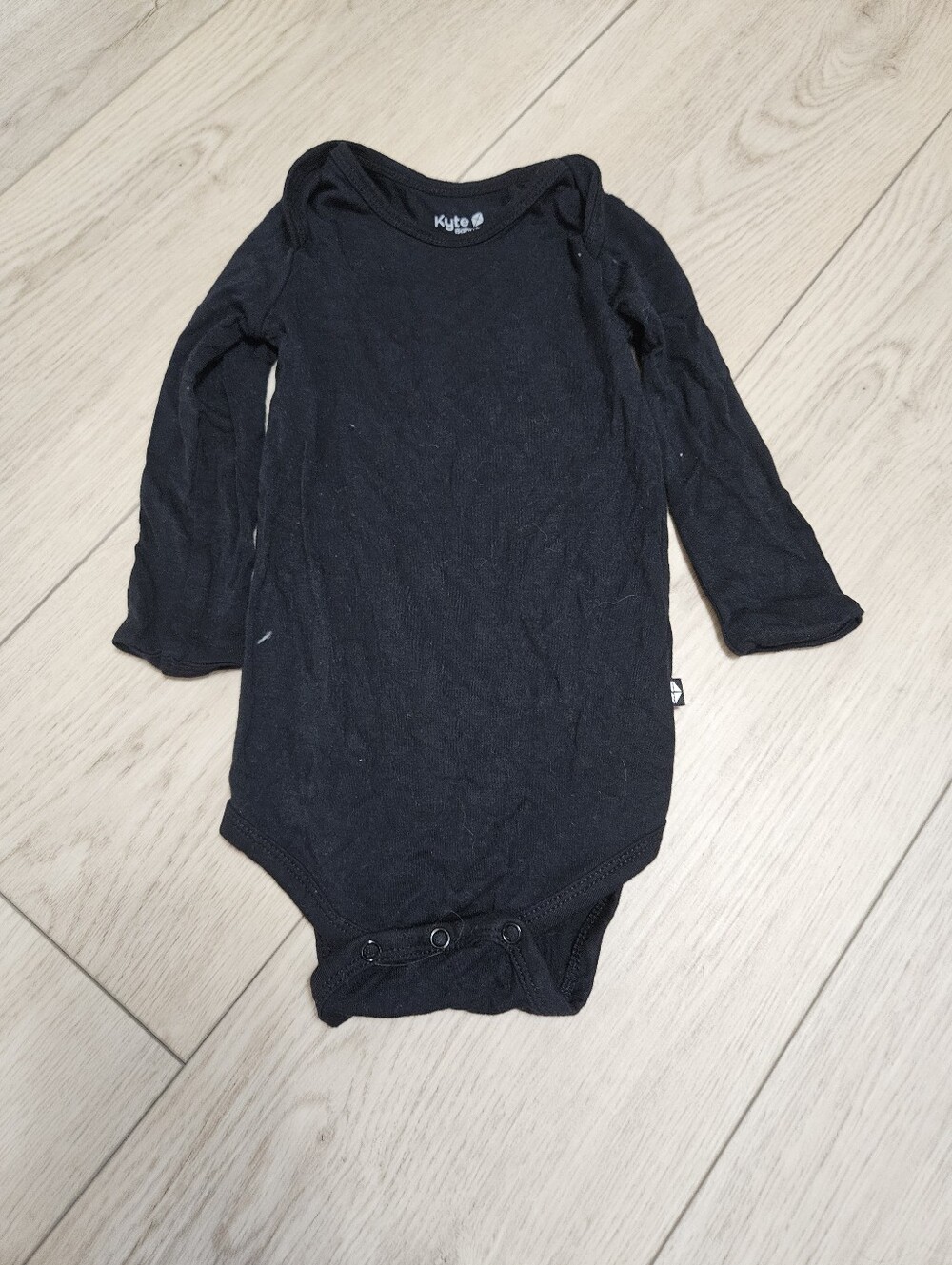 Kyte Baby Black Long Sleeved Onesie